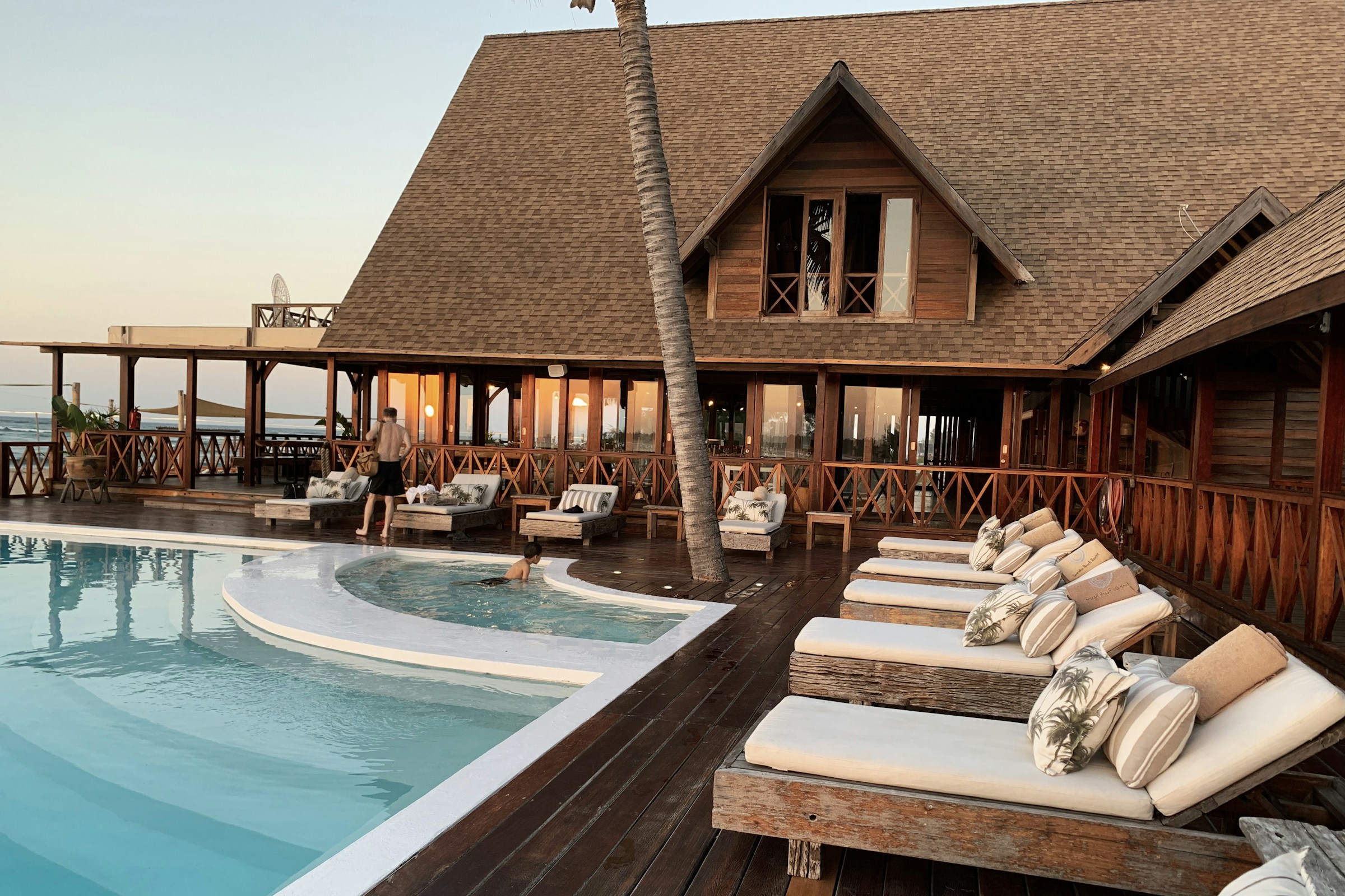 Contemporary hospitality destination supported by PAIVUS intelligence